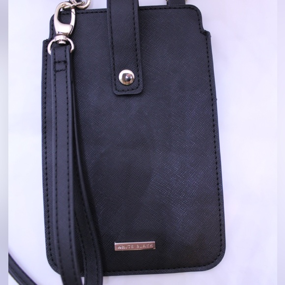 NWOT White House Black Market Black Saffiano Crossbody Case with Card Slots - Picture 1 of 3
